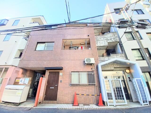 1DK Apartment for Sale in Minami-Otsuka, Toshima, Tokyo - Thumbnail 2