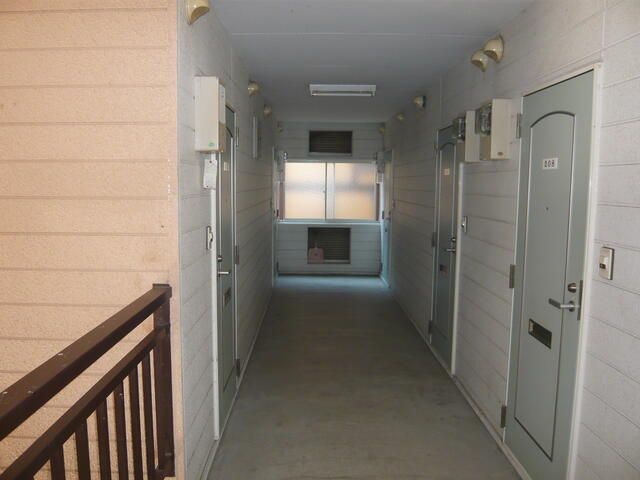1K Apartment for Rent in Quiet Takayama, Near Old Town - Thumbnail 2
