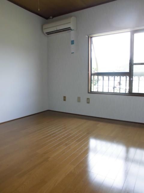 1K Apartment for Rent in Yamaguchi City, Yamaguchi - Thumbnail 4