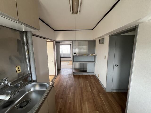2DK Apartment for Sale in Nagareyama, Chiba - 36.92 sqm - Thumbnail 4