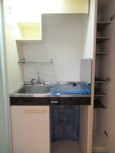 1K Apartment with Loft & Free Appliances near Nakamatsue Station - Thumbnail 4