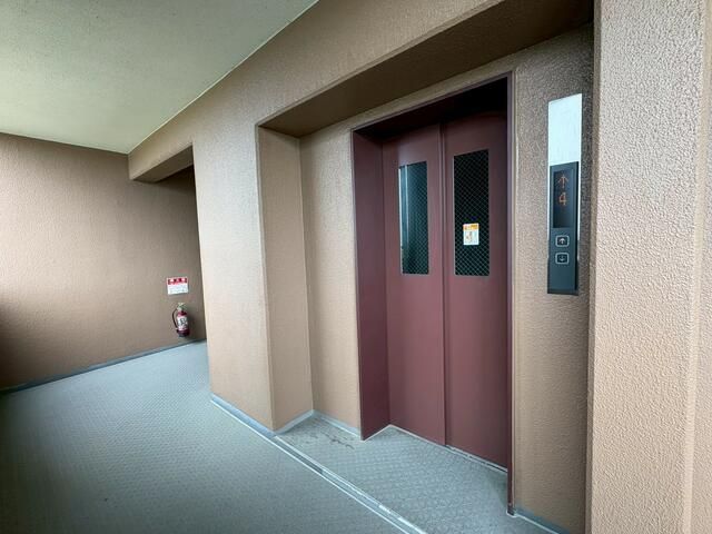 3LDK Condominium for Sale in Wakayama City, Wakayama Prefecture - Thumbnail 3