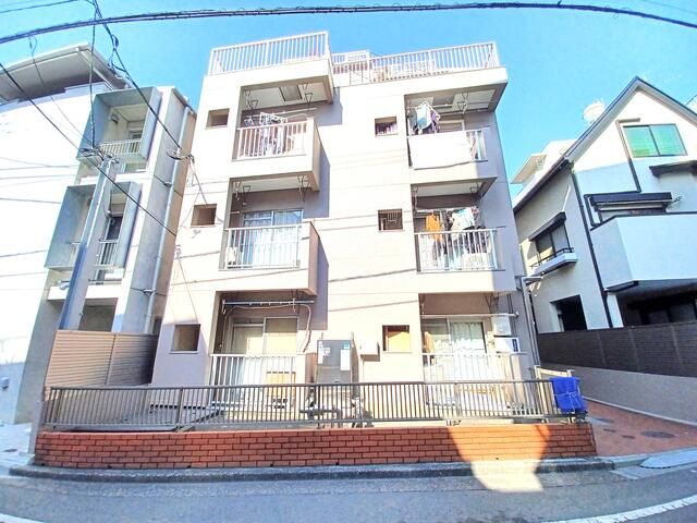 1DK Apartment for Sale in Toshima, Tokyo - Southeast Facing Top Floor - Thumbnail 3