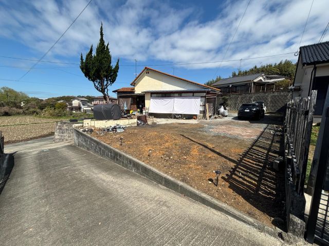 1970 3DK House on 465sqm Land in Arao, Kumamoto - Thumbnail 3