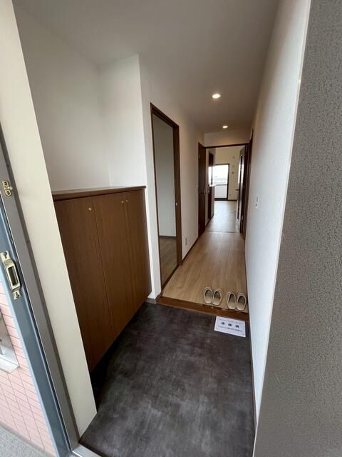 Renovated 3LDK Apartment with Loft in Toyonaka, Osaka - Thumbnail 3