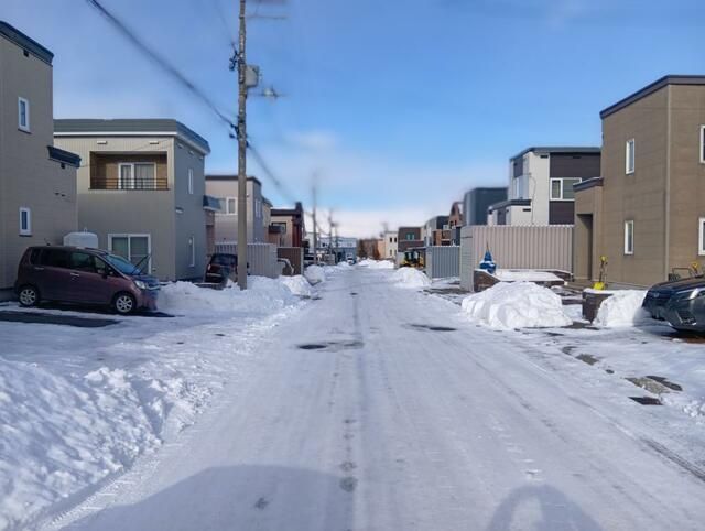 4LDK House for Sale in Kitahiroshima, Hokkaido with 3-Car Parking - Thumbnail 4