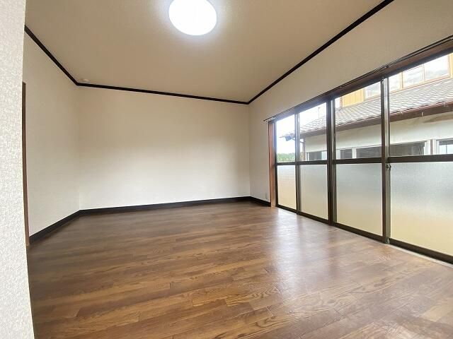 Renovated 5DK House in Namegata, Ibaraki on 745m² Land - Thumbnail 3