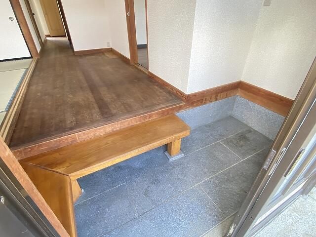 Renovated 5DK House in Namegata, Ibaraki on 745m² Land - Thumbnail 2
