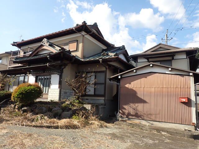 Pure Japanese-Style 7DK House with Workshop in Yamakita - Thumbnail 2