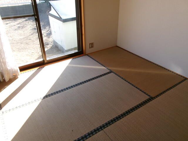 2DK Detached House for Sale in Kashima, Ibaraki for 4.5 Million Yen - Thumbnail 2