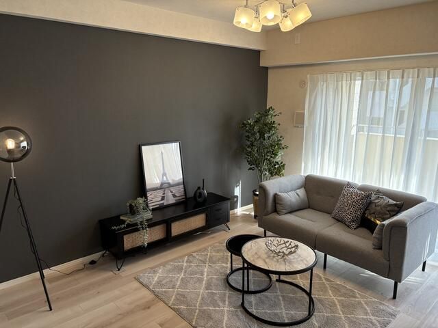 Renovated 2SLDK Apartment Near Nakatsu Station, Osaka - Thumbnail 3