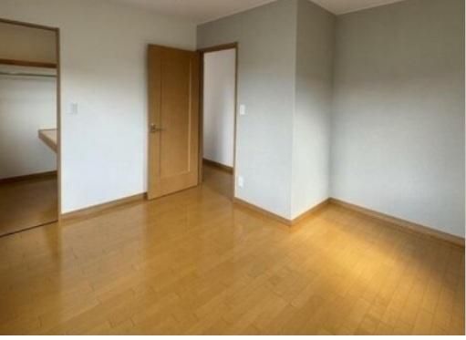 Renovated 4SLDK House for Sale in Ebetsu, Hokkaido - Thumbnail 3