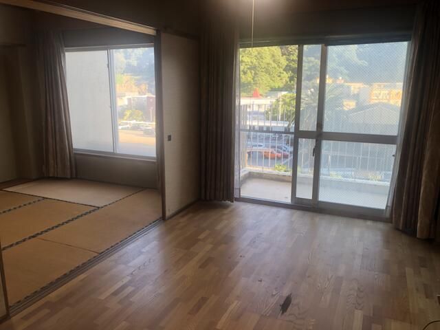 1LDK Apartment with Private Natural Hot Spring in Beppu, Oita - Thumbnail 3