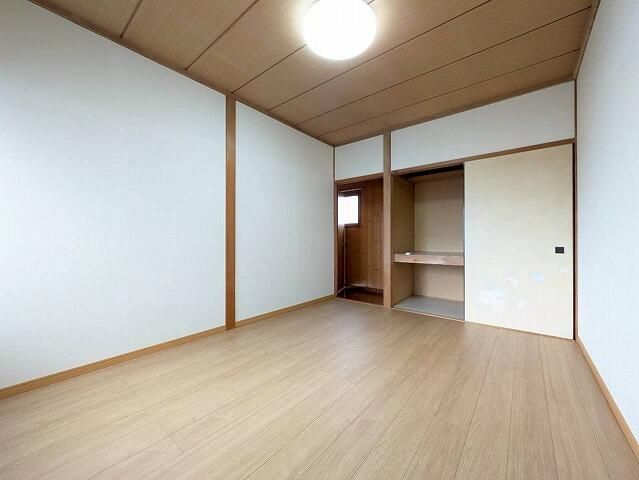 4LDK Detached House for Sale in Kita-ku, Sapporo - Thumbnail 2