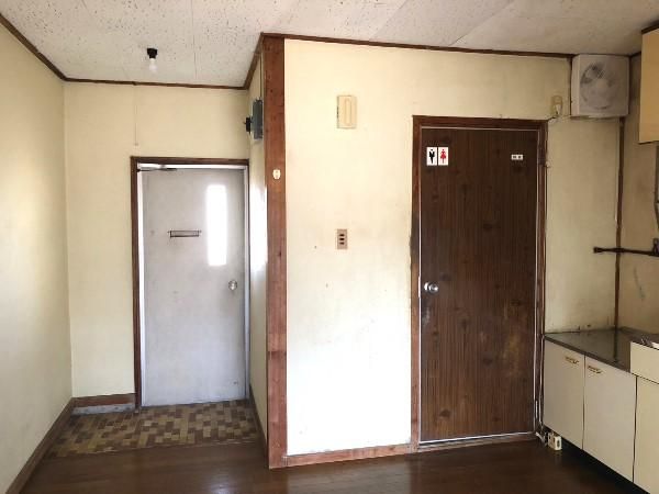 1DK Apartment for Rent in Hyuga, Miyazaki - 25,000 Yen - Thumbnail 2