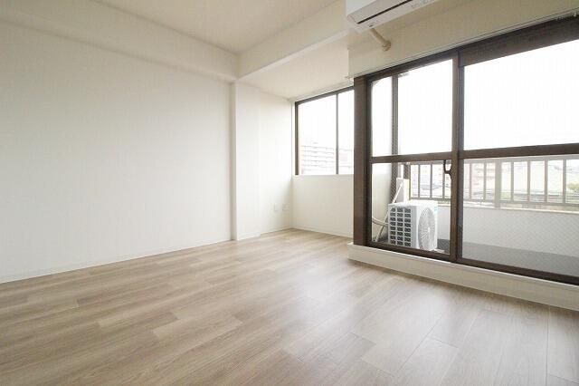 1K Apartment for Rent near Osaka Sayamashi Station, Osaka - Thumbnail 4