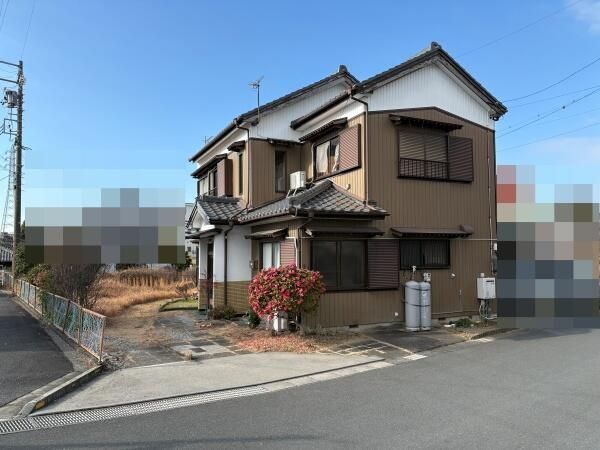 6LDK Wooden House for Sale in Toyokawa, Aichi with Expandable Land - Image 1
