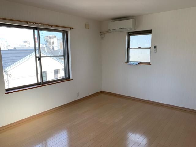 3-Story 4SLDK House for Sale in Kasugai, Aichi - Thumbnail 4