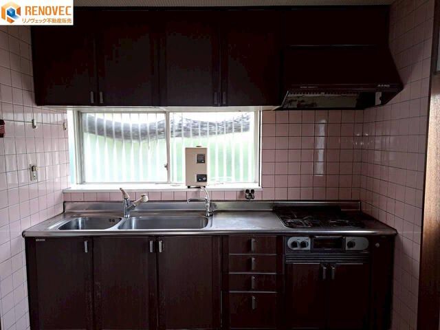 4SLDK Detached House for Sale in Sakai, Osaka - 248sqm Land - Thumbnail 2