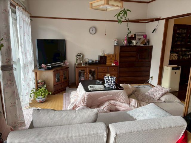 4LDK Apartment for Sale in Moji-ku, Kitakyushu - Thumbnail 2