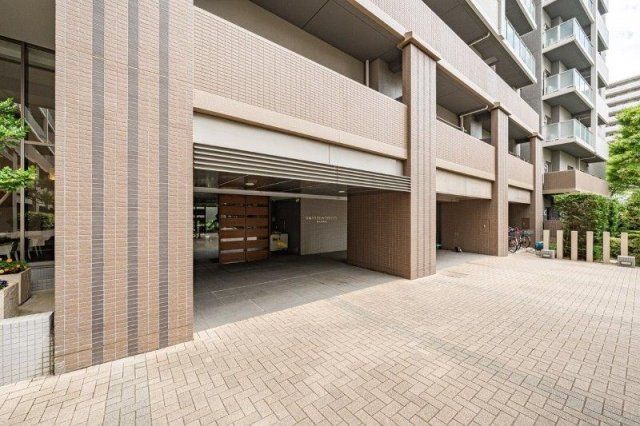 2LDK Apartment for Sale in Minamisenju, Arakawa Ward, Tokyo - Thumbnail 2