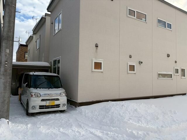 2022-Built 4LDK House in Sapporo's Teine Ward - Thumbnail 3