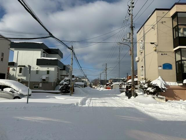 2022-Built 4LDK House in Sapporo's Teine Ward - Thumbnail 4
