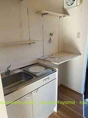 1K Apartment for Rent in Teramachi, Toyama City - Thumbnail 4