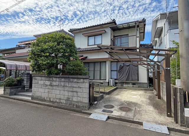 5SDK Detached House for Sale in Matsuyama City, Ehime - Thumbnail 3
