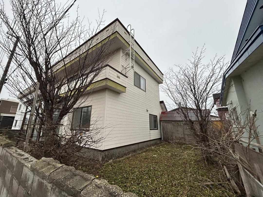 6LDK House for Sale in Wakkanai, Hokkaido with Terrace Enclosure - Thumbnail 4