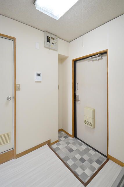 Pet-Friendly 1R Apartment for Rent in Gifu City - Thumbnail 2