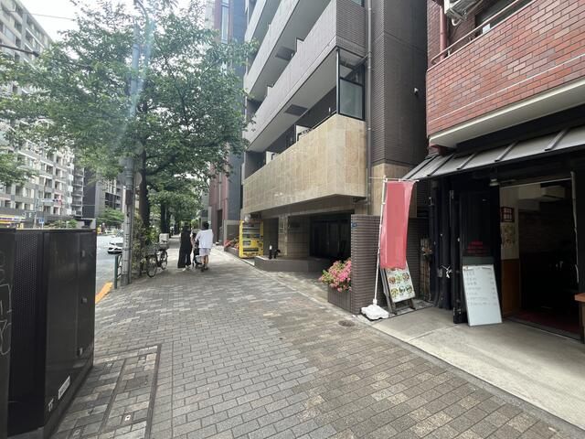 1K Apartment for Sale in Hiroo, Shibuya - Investment Property - Thumbnail 3