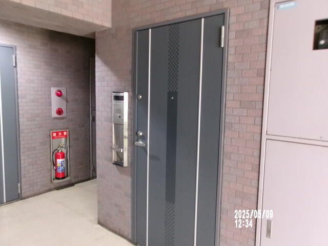 1DK Apartment for Sale in Akasaka, Minato Ward, Tokyo - Thumbnail 3