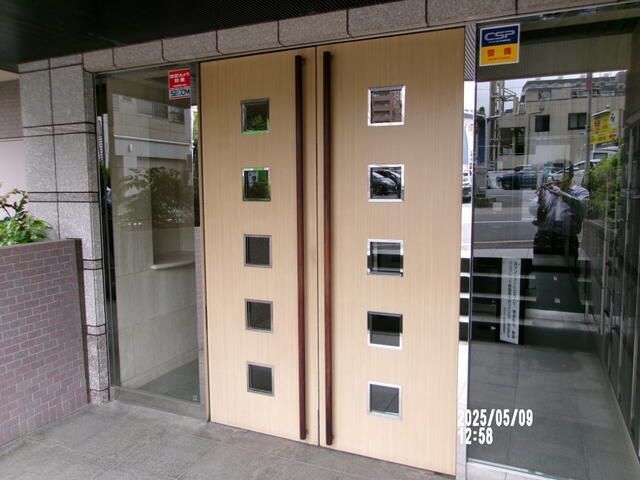 1DK Apartment for Sale in Akasaka, Minato Ward, Tokyo - Thumbnail 2