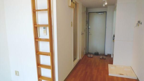 1K Apartment for Rent in Nishiyodogawa, Osaka - 40,000 Yen - Thumbnail 3
