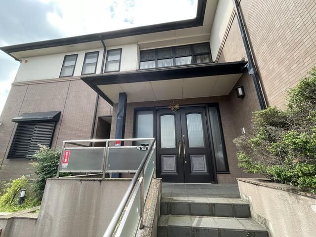 8SLDK Brick Villa in Nagoya with 522sqm Land & Underground Garage - Thumbnail 3
