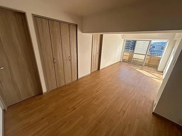 Renovated 3SLDK Apartment Near Hachihoninari Station, Higashi-Osaka - Thumbnail 3
