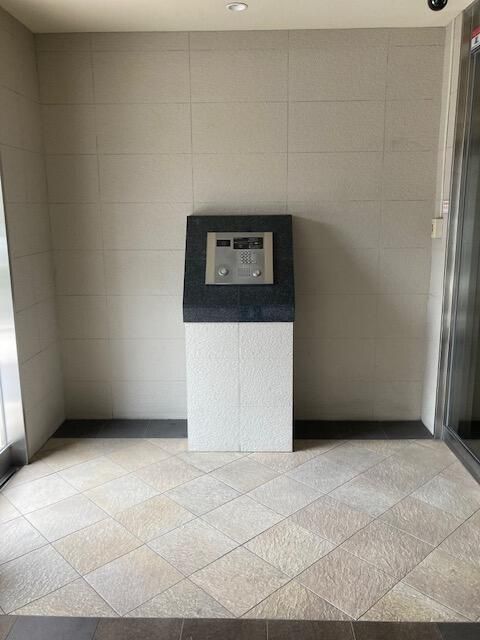 1SK Apartment for Sale in Kita-ku, Osaka - Near Umeda Station - Thumbnail 3