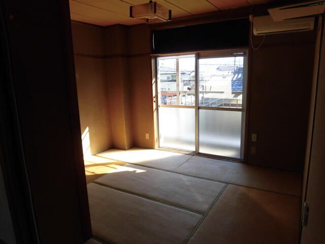 28 sqm One-Room Apartment for Rent in Echizen City, Fukui - Thumbnail 3