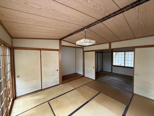 2DK Detached Vacation Home for Sale in Komoro, Nagano - Thumbnail 3