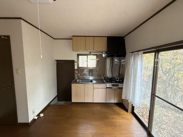 2DK Detached Vacation Home for Sale in Komoro, Nagano - Thumbnail 4