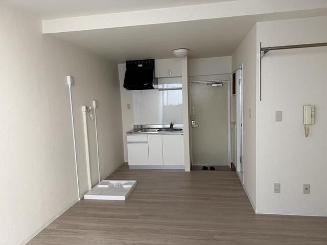Renovated 1R Apartment Near Takenozuka Station, Adachi - Thumbnail 3