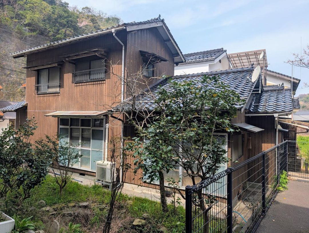 5DK House for Sale in Historic Yunotsu, Shimane - Thumbnail 3