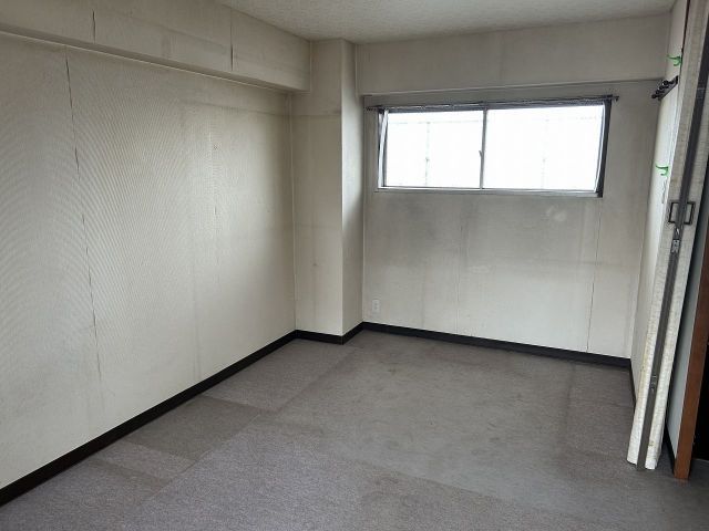 2K Apartment for Sale in Kitakyushu, Fukuoka - 37.02 sqm - Thumbnail 4