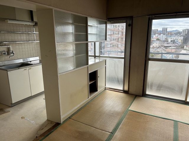 2K Apartment for Sale in Kitakyushu, Fukuoka - 37.02 sqm - Thumbnail 2