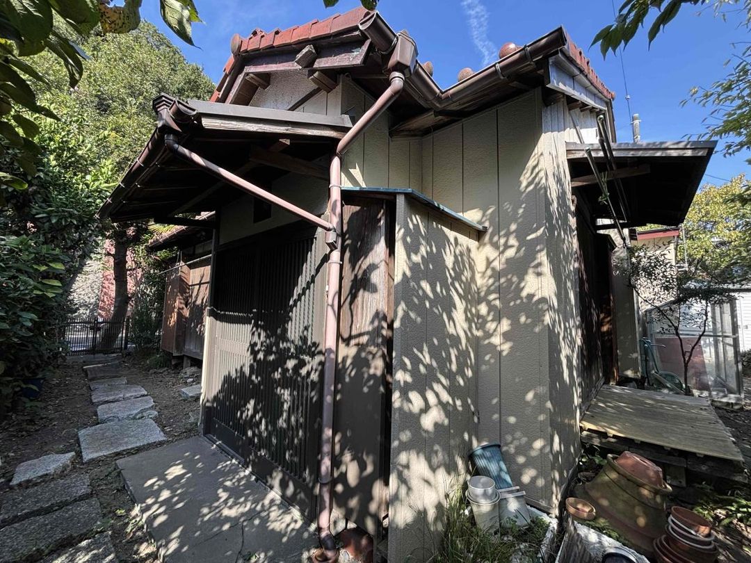 Traditional 1962 Wooden House for Sale in Yokosuka, Kanagawa - Thumbnail 2