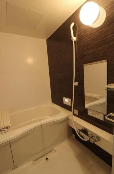 Modern 2LDK House for Sale in Chigasaki, Kanagawa — Bathroom, Chigasaki, Kanagawa