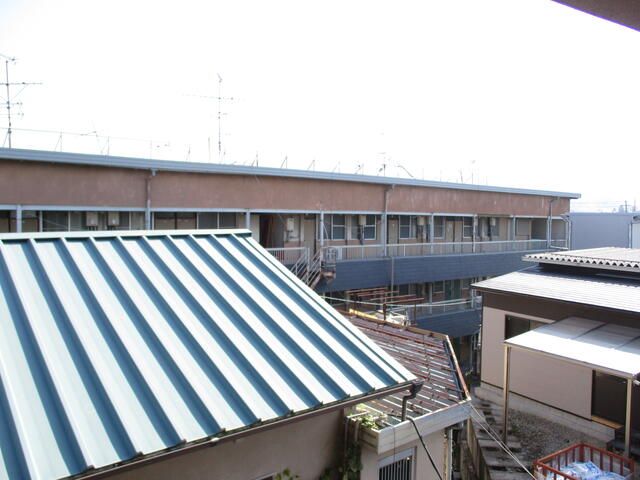 Secure 1R Apartment for Rent in Quiet Kainan-cho, Osaka - Thumbnail 3