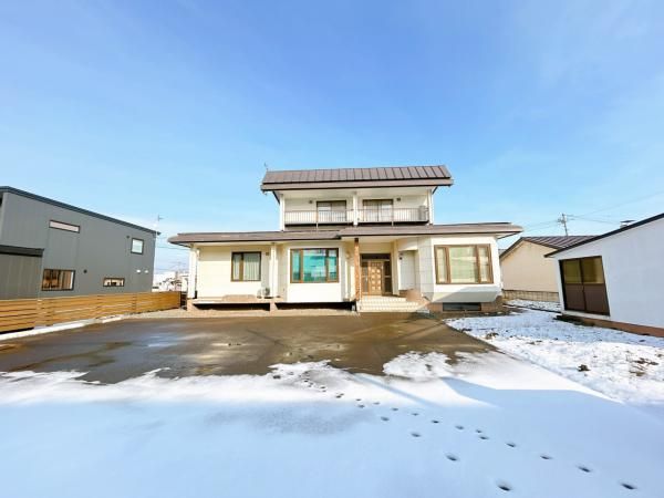 Renovated 4LDK House for Sale in Bihoro, Hokkaido - Thumbnail 2