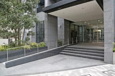 3LDK Apartment for Sale in Toshima, Tokyo - 26th Floor - Image 1